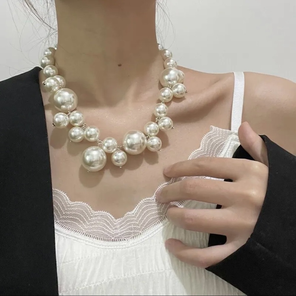 ✨RESTOCK✨MULTI PEARL AND SILVER CHOKER NECKLACE -NEW - Picture 4 of 7